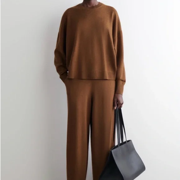 COS NWOT 100% MERINO WOOL CREW-NECK SWEATER - Picture 3 of 8